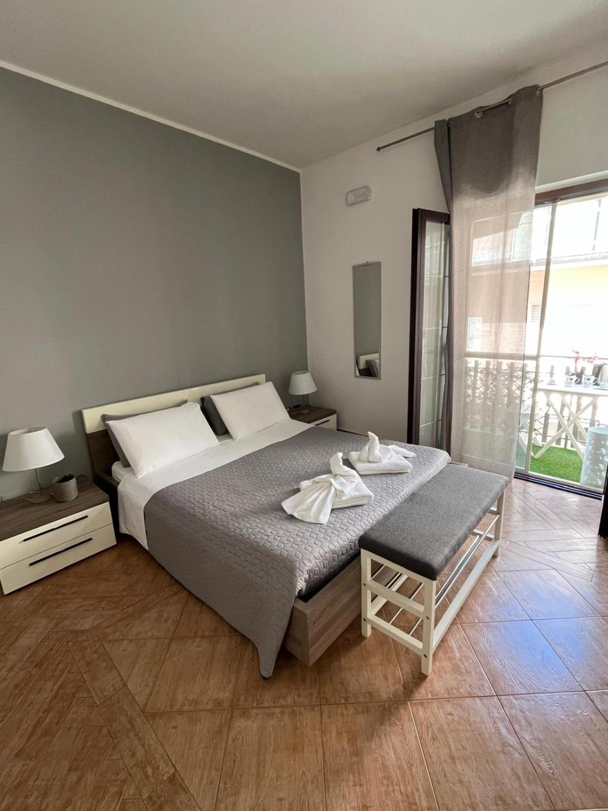 Lamezia Park Apartments Ламеция-Терме Экстерьер фото